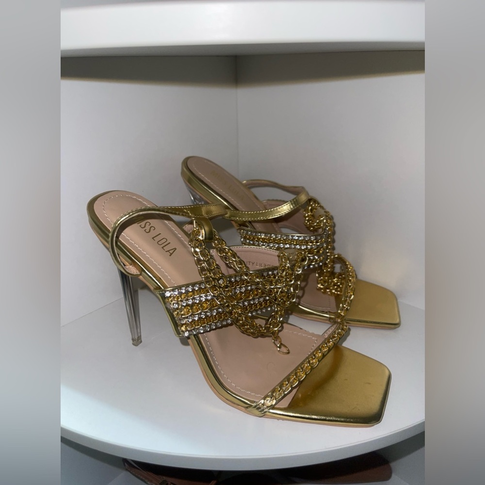 Miss Lola Chain Heels